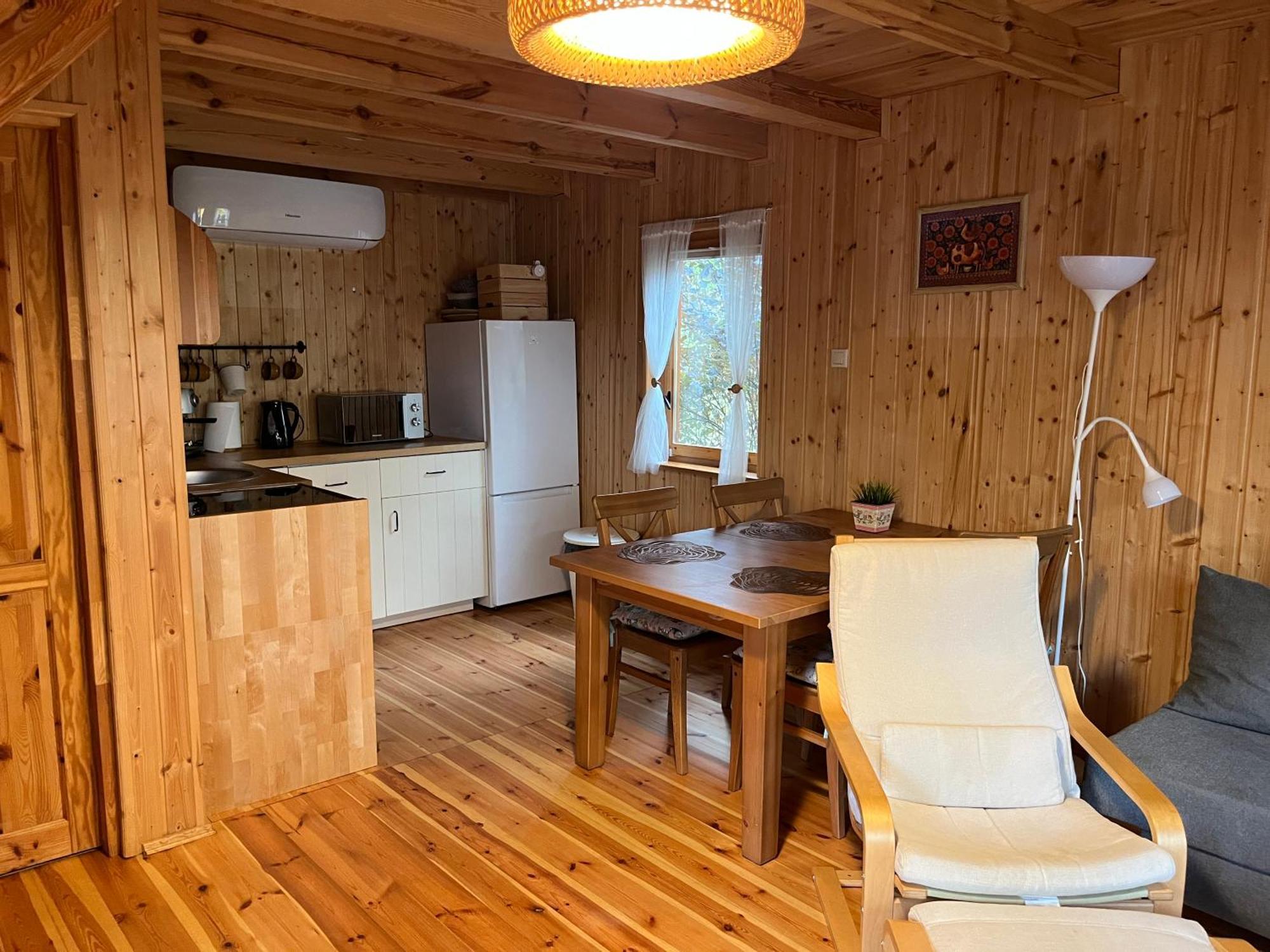 Domek Caloroczny Hawaje Nad Jeziorem Kazub Cieciorka Exterior foto