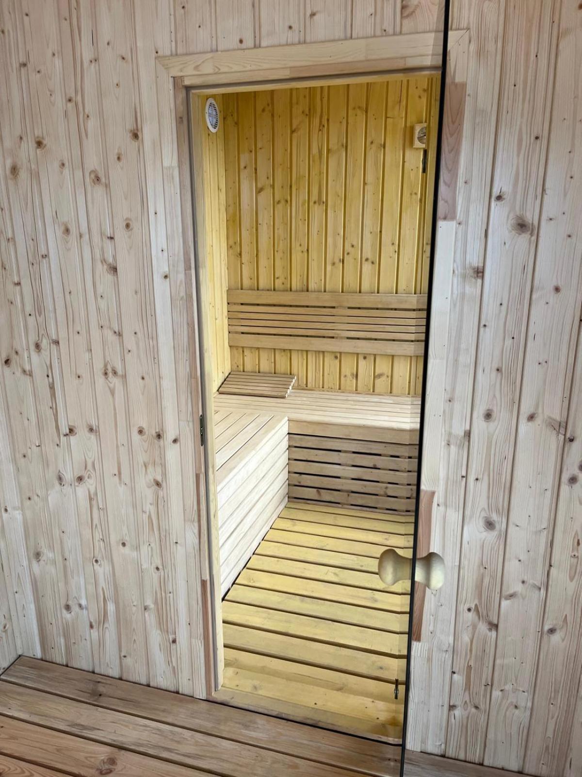 Domek Caloroczny Hawaje Nad Jeziorem Kazub Cieciorka Exterior foto